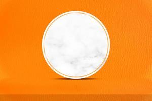 laranja couro mesa e círculo mármore partição com parede textura fundo, adequado para Cosmético produtos apresentação pano de fundo, dia das Bruxas mostrar, e zombar acima. foto