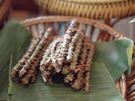 tinospora cordifolia erva tailandês em mercado foto