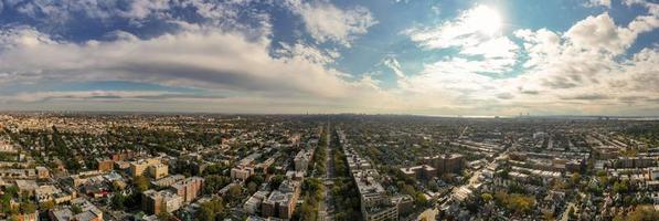 panorâmico Visão do sulista Brooklyn a partir de Kensington dentro Novo Iorque cidade foto