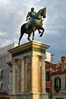 15º século estátua do Bartolomeo colleoni a famoso condottiere ou comandante do mercenários dentro Veneza, Itália foto