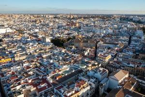 Sevilha cidade aéreo Visão dentro Sevilha província do Andaluzia Autônomo comunidade do Espanha, Europa foto