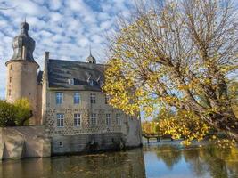 castelo e Vila do gema dentro Westfália foto