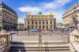 opera garnier e a academia nacional de música em paris, frança foto