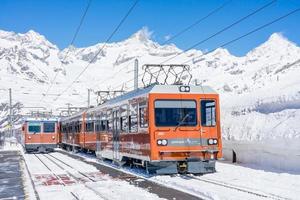 o matterhorn gotthard bahn em riffelberg, suíça foto