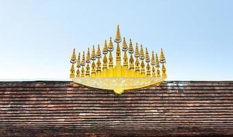 topo do cobertura adoração dentro tailandês têmpora , arte estilo Tailândia foto