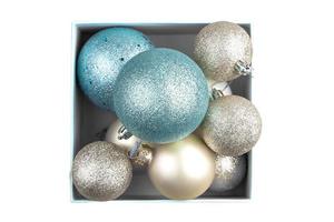 1173 prata e azul Natal bolas isolado em uma transparente fundo foto