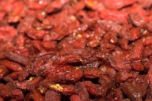 goji baga fruta e vegetal em venda às mercado foto