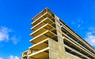 enorme construção gigantesca pare de construir ruínas em puerto escondido méxico. foto