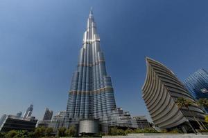 dubai, eua - Outubro 2012 burji Khalifa horizontal a Altíssima construção dentro a mundo dubai Horizonte foto