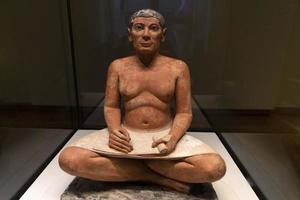 a escritor Antiguidade egípcio estatueta fechar acima escriba foto