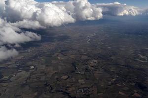 panorama de vista aérea do vale do rio po itália foto