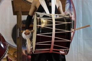 baterista japonês em ação foto