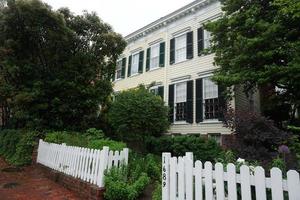 georgetown dc washington casas sob a chuva foto