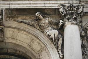 Veneza Igreja mármore estátua foto