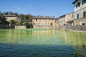 Bagno Vignoni piscina antiga foto