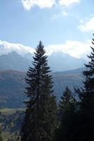 caminhada nos alpes suíços foto