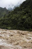 rio urubamba no peru foto