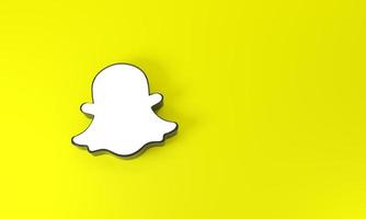 snapchat logotipo com espaço para texto e gráficos em topo Visão em amarelo fundo. madri, Espanha, 2022 foto