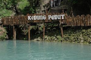 Kedung pedut natureza turismo, natural e fresco natação piscina turismo, com lindo azul água foto