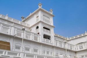 Visão do detalhes do arquitetura dentro dourado têmpora Harmandir sahib dentro amritsar, punjab, Índia, famoso indiano sikh marco, dourado têmpora, a a Principal santuário do sikhs dentro amritsar, Índia foto