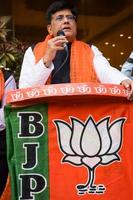 Novo Délhi, Índia - novembro 27 2022 - piyush goyal gabinete ministro e testemunho membro do bharatiya janata festa bjp durante uma comício dentro Apoio, suporte do bjp candidato adiante do mcd local corpo eleições 2022 foto