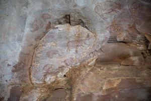 pré-histórico Rocha quadros dentro badami dentro Karnataka, Índia foto