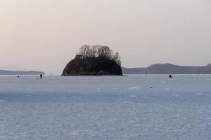 ilha de papenberg em vladivostok, rússia foto