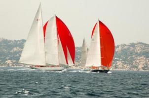 Sardenha, setembro 2005 - participantes dentro a maxi iate rolex copo barco raça foto