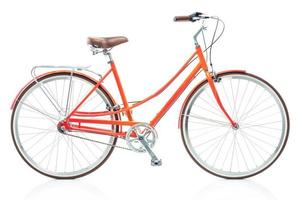 à moda mulheres laranja bicicleta isolado em branco foto