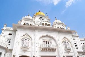 Visão do detalhes do arquitetura dentro dourado têmpora - Harmandir sahib dentro amritsar, punjab, Índia, famoso indiano sikh marco, dourado têmpora, a a Principal santuário do sikhs dentro amritsar, Índia foto