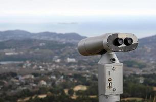 binóculos ou telescópio às uma Visão ponto em montar omuro dentro Japão foto