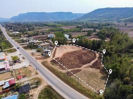 vago terra gestão terra recuperação para terra enredo para construção casa aéreo visualizar, terra alfinetes localização para habitação subdivisão residencial desenvolvimento possuído venda renda Comprar ou investimento casa expandir foto