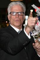 ted danson A chegar às a pré estreia do quatro natais às graumans chinês teatro dentro los angeles canovembro 20 20082008 foto