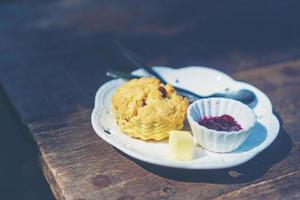 scones e geléia foto