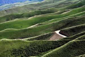 qiongkushtai é uma segredo jardim e uma pequeno cazaque Vila dentro xinjiang. foto