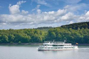 Reservatório de Biggesee, Sauerland, Renânia do Norte-Vestfália, Alemanha foto