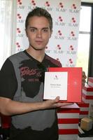 Thomas dekker às a gbk emmy presentear suites às a Mondrian hotel dentro oeste los angeles ca Em setembro 19 20082008 foto