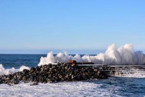 enormes ondas do mar foto