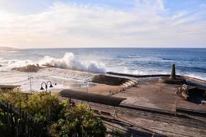 enormes ondas do mar foto