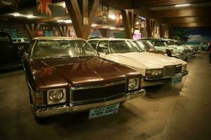 Surabaia, Indonésia - Januari 17, 2023, vintage carros às angkut museu. muitos marca e clássico modelo Hudson, vau, e Chevrolet incluído. foto