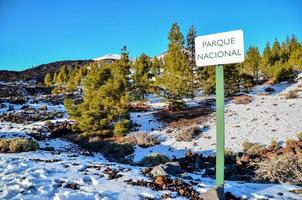 paisagem de montanha de neve foto