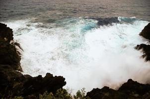 enormes ondas do mar foto