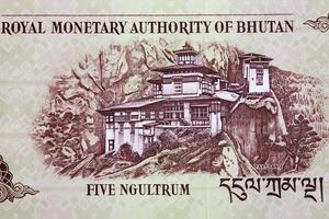 taktsang palphug mosteiro a partir de butanês dinheiro foto