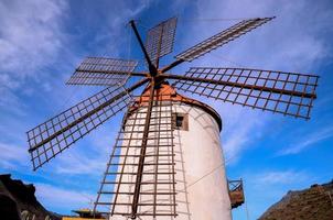 moinho de vento dentro Espanha foto