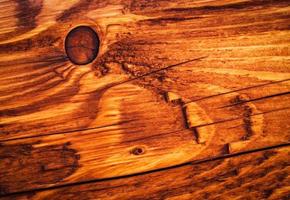 detalhe de uma tábua de madeira marrom