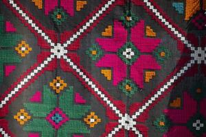 eslavo bordado toalhas. nacional ucraniano ou bielorrusso étnico padrões em a tecido. foto