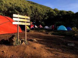 sindoro montanha acampamento, montar somando, Indonésia foto