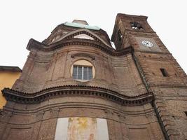 chiesa dello spirito santo Igreja dentro gassino foto