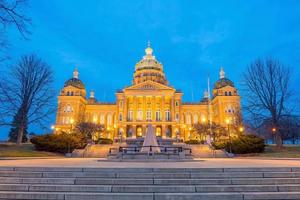 capitólio do estado em des moines, iowa foto