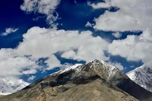 baisha lago dentro bulunkou reservatório, Pamir platô, Xinjiang foto